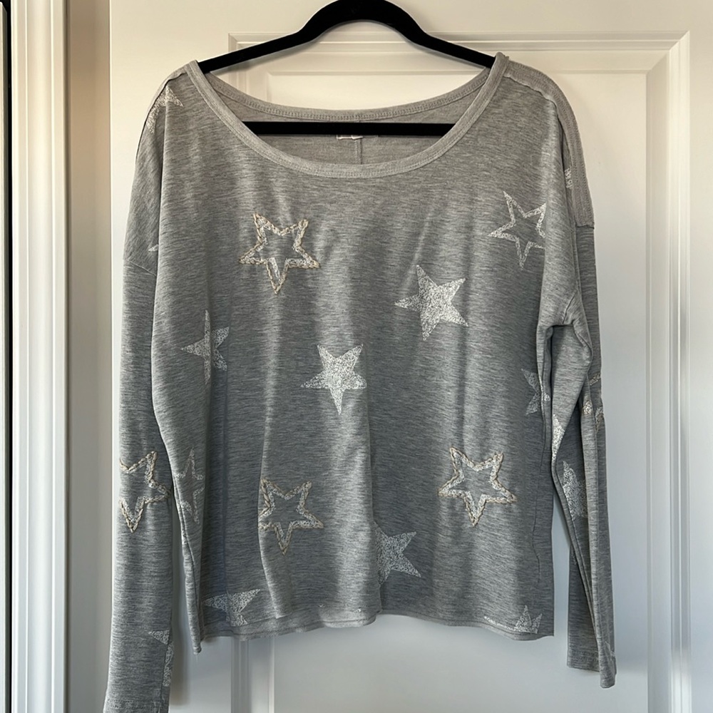 Maurice’s long sleeve cotton stars shirt
